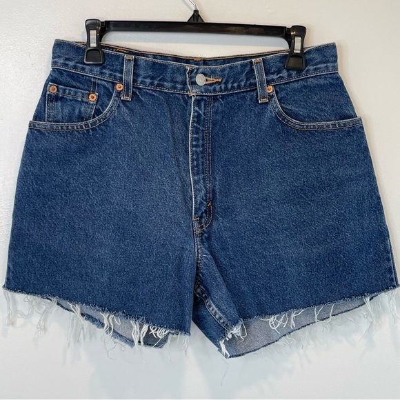 VINTAGE LEVIS 550 Hi Waist Cut Off Denim Shorts